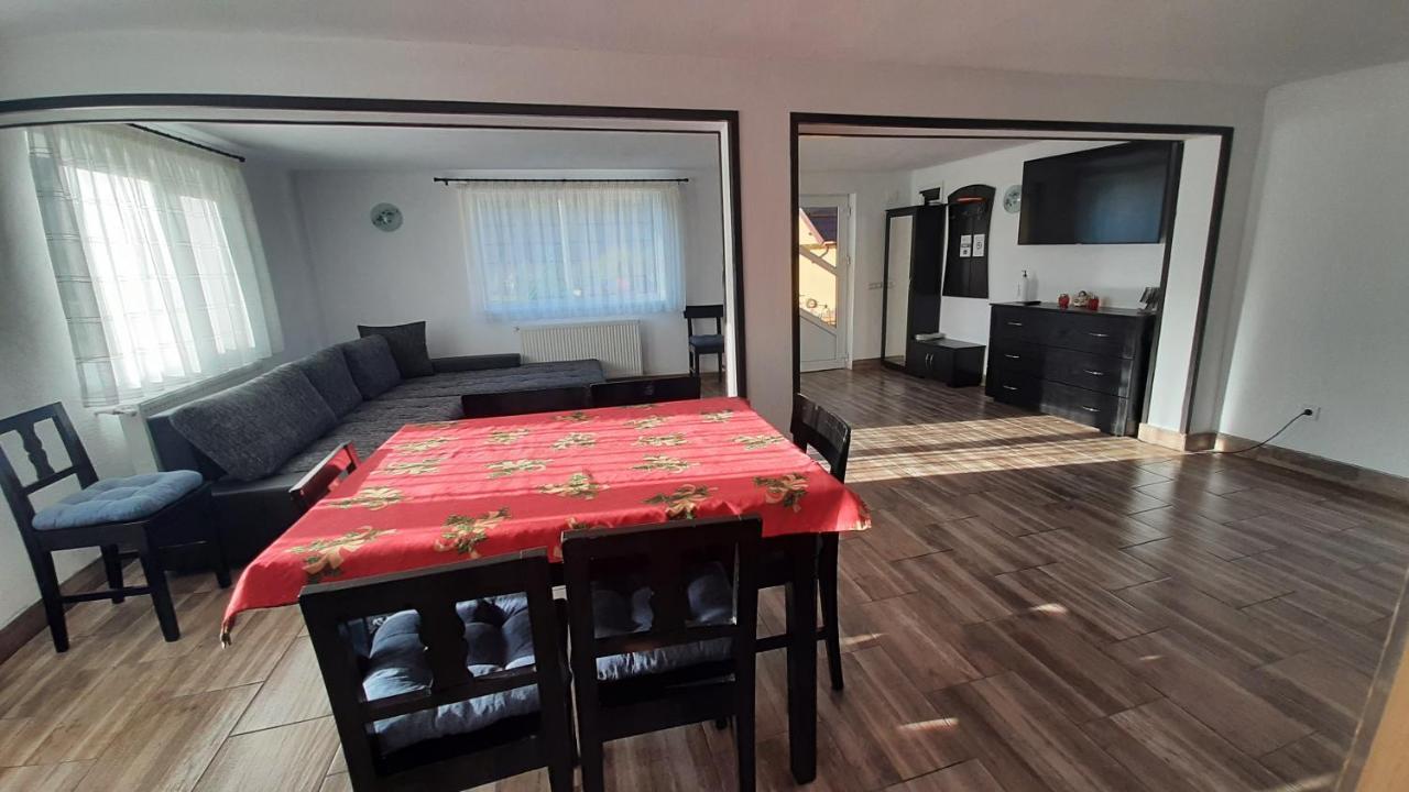 布朗Casa In Curte La Zavate别墅 外观 照片