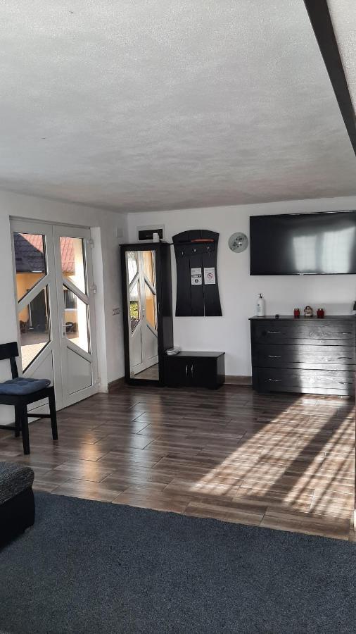 布朗Casa In Curte La Zavate别墅 外观 照片